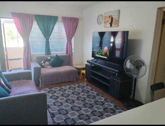 2 BEDROOM APARTMENT FOR SALE IN NORTHCLIFF